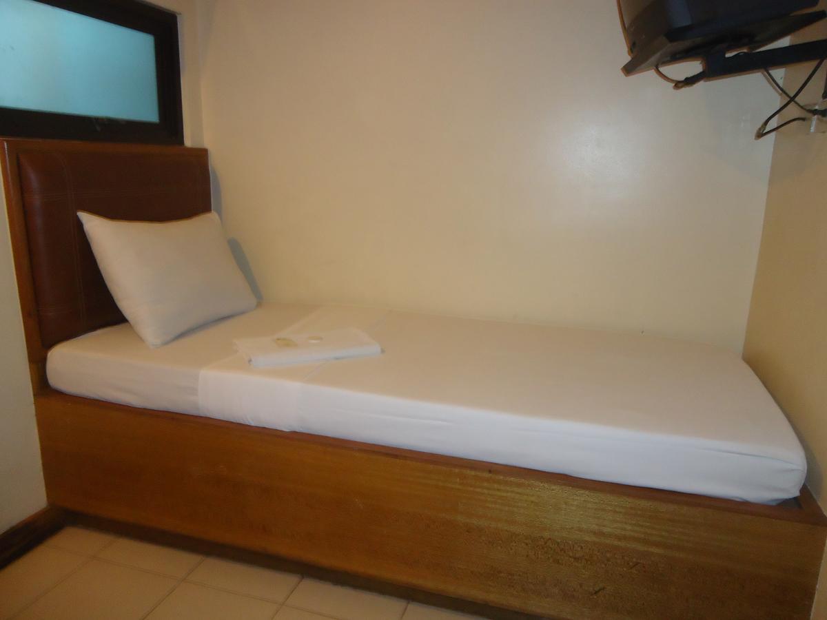 Park Bed And Breakfast Hotel Pasay Exterior foto